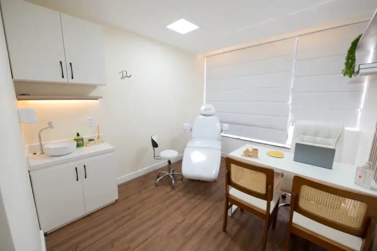 Sala de atendimento climatizada do Stúdio dos Óculos